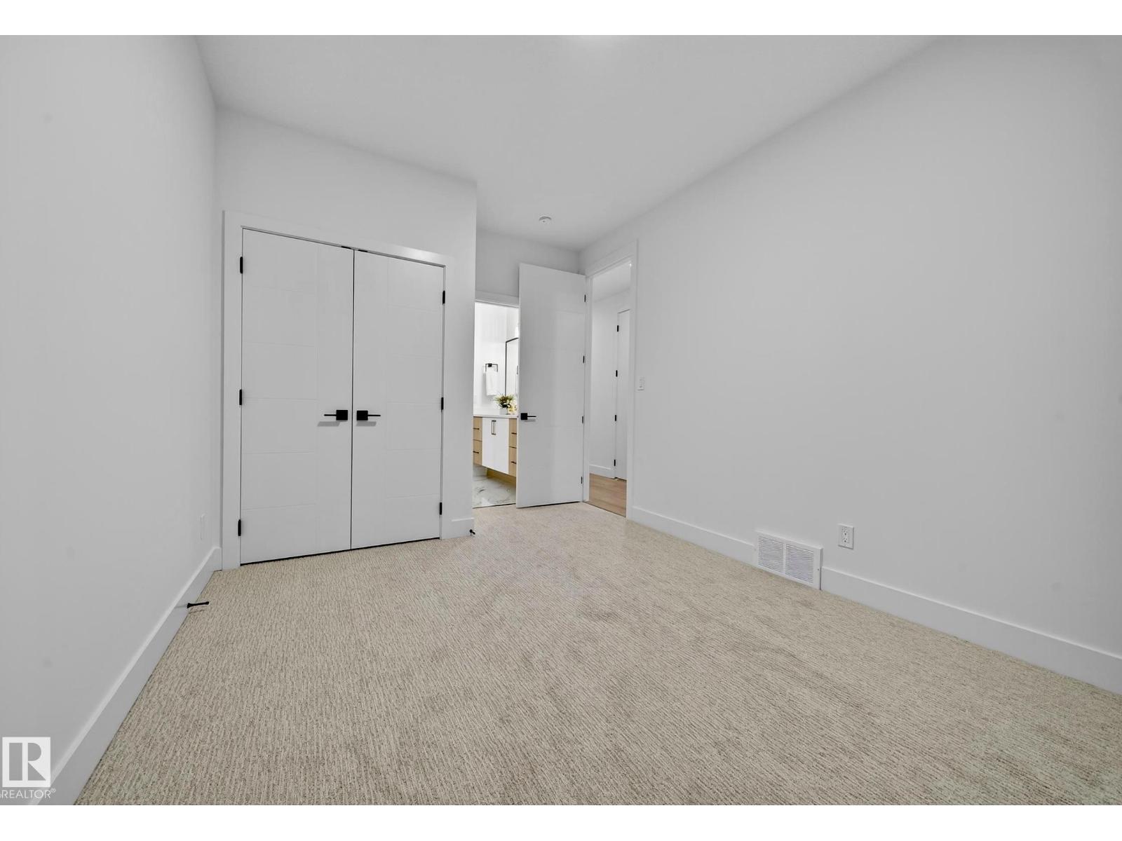 2019 156 AVE NW - 39