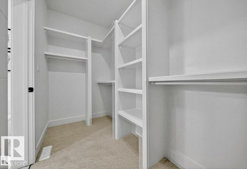 2019 156 AVE NW - 31