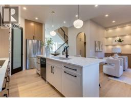 70A Montrose Crescent NE - photo 4