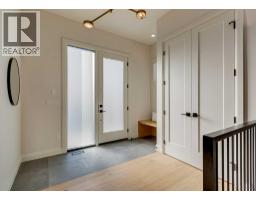 70A Montrose Crescent NE - photo 12