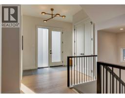 70A Montrose Crescent NE - photo 2