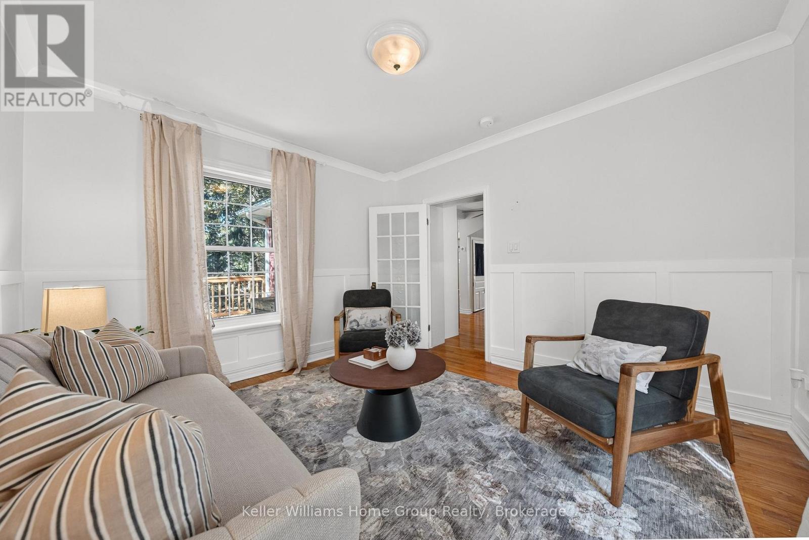 130 YORKSHIRE STREET N - Image 29