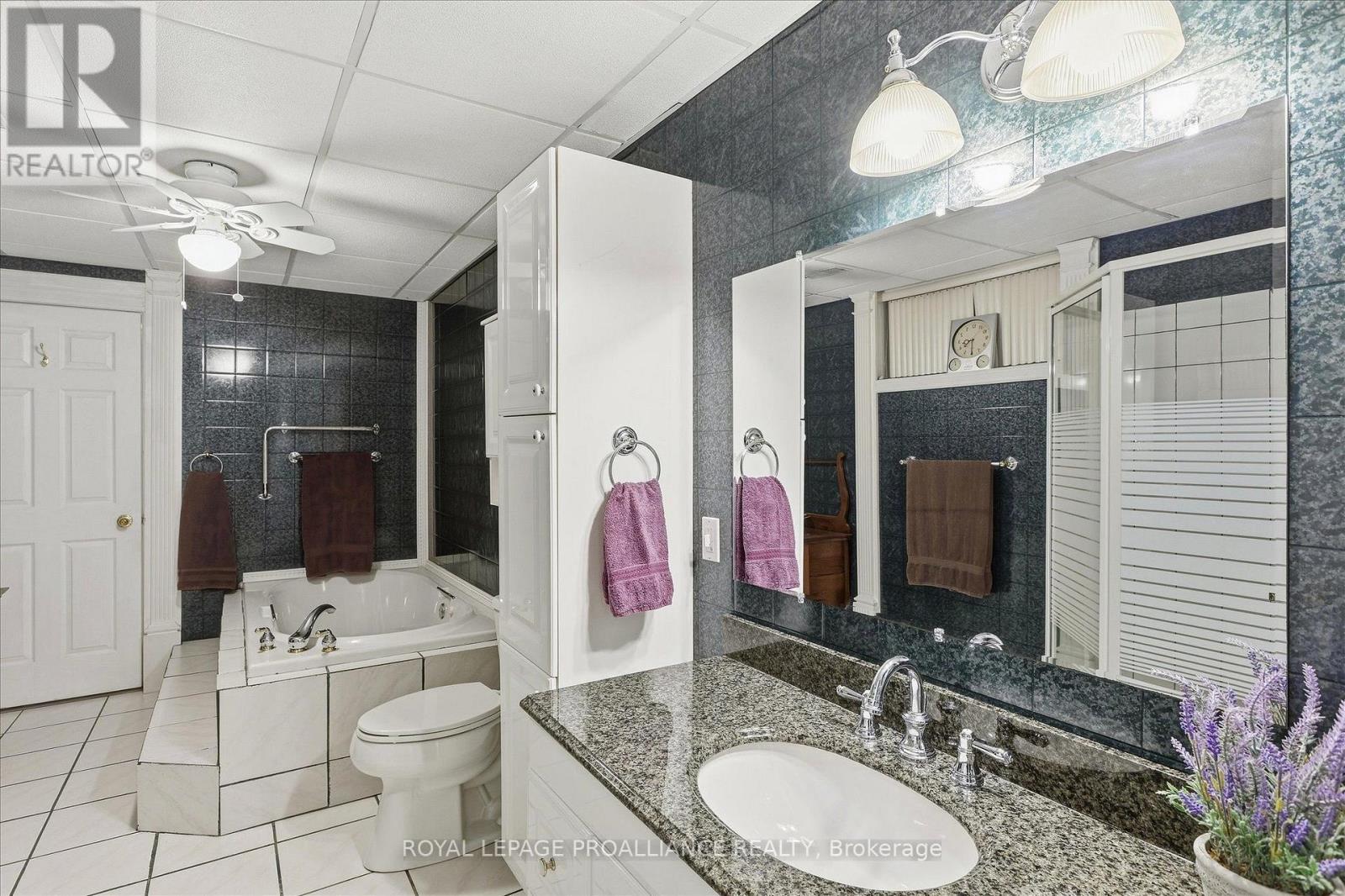 139 LAKELAND AVENUE S - Image 27