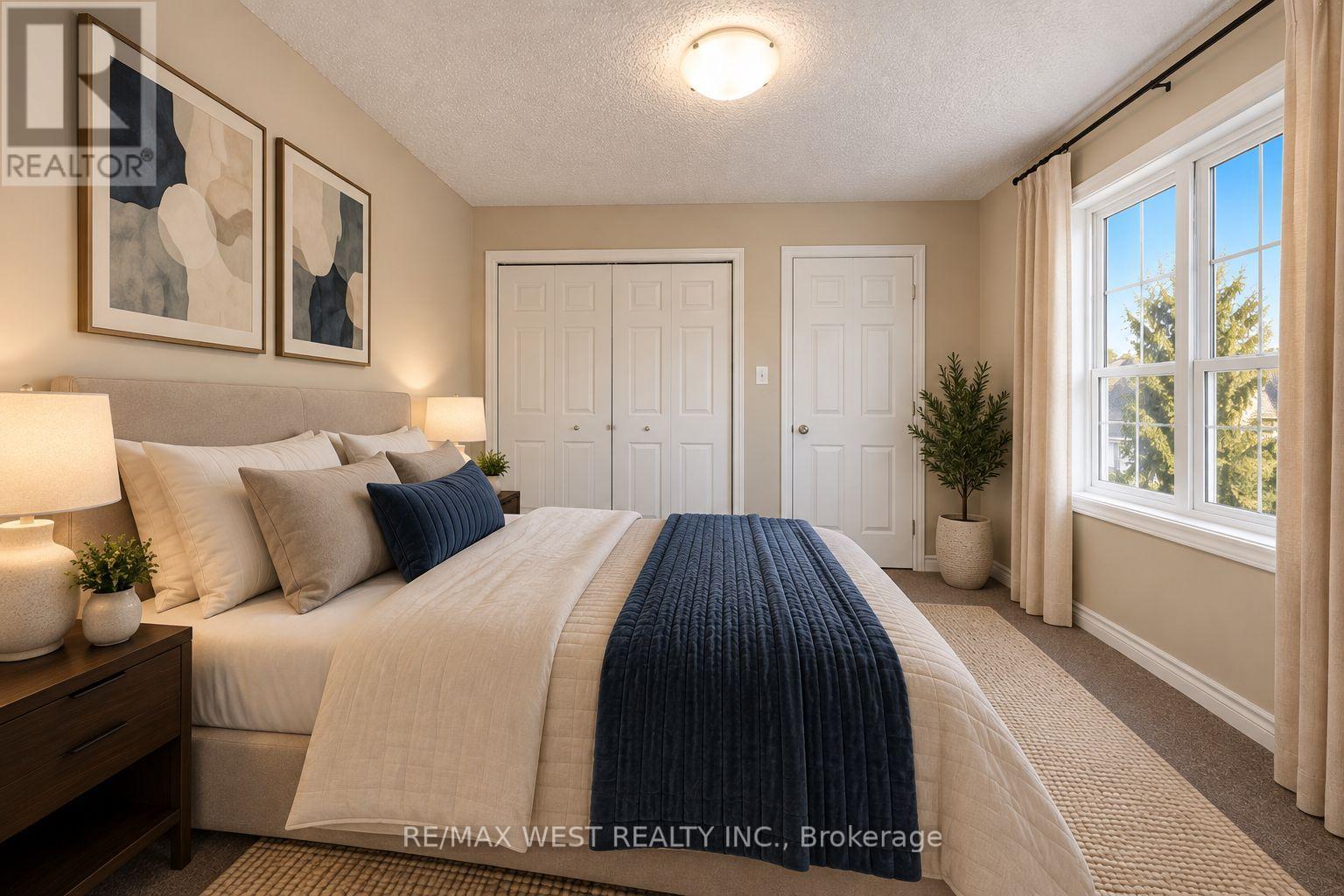 #11 600 SARNIA ROAD - 25