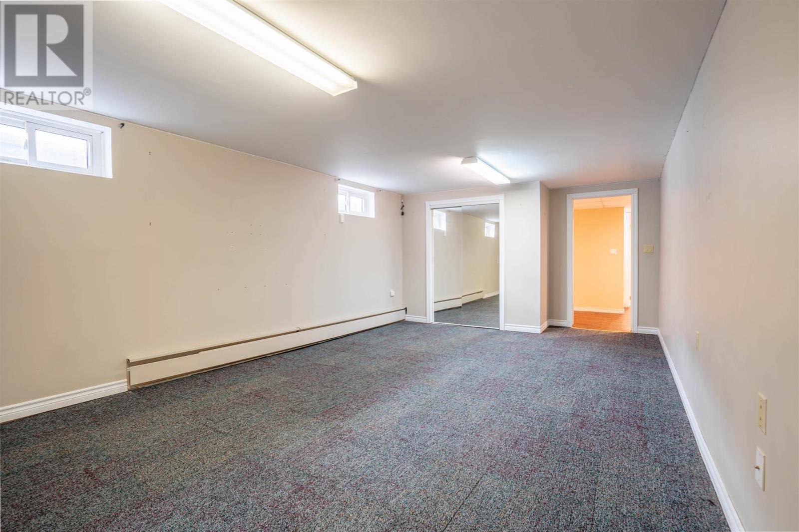 39 Routledge AVE - 24