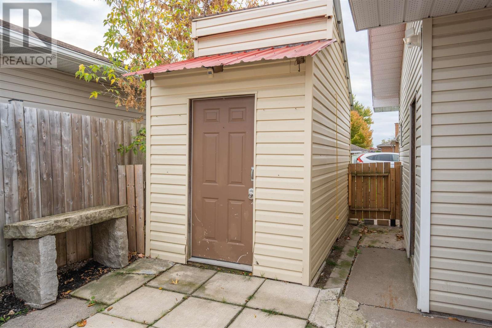 39 Routledge AVE - Image 30
