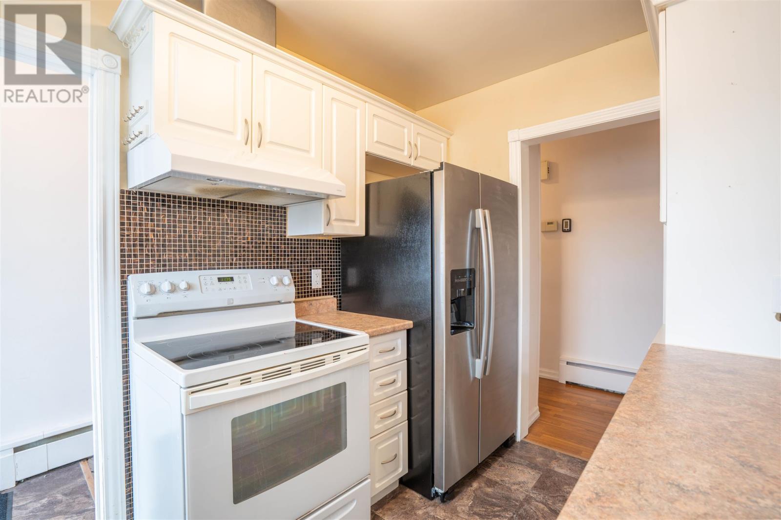 39 Routledge AVE - Image 5