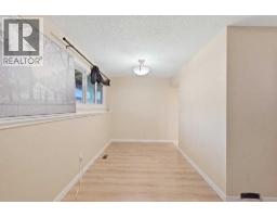 419 Huntsville Crescent NW - photo 32