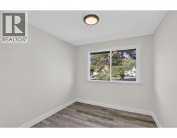 1665 Dingwall Rd, Courtenay, BC V9N3S8 Photo 18