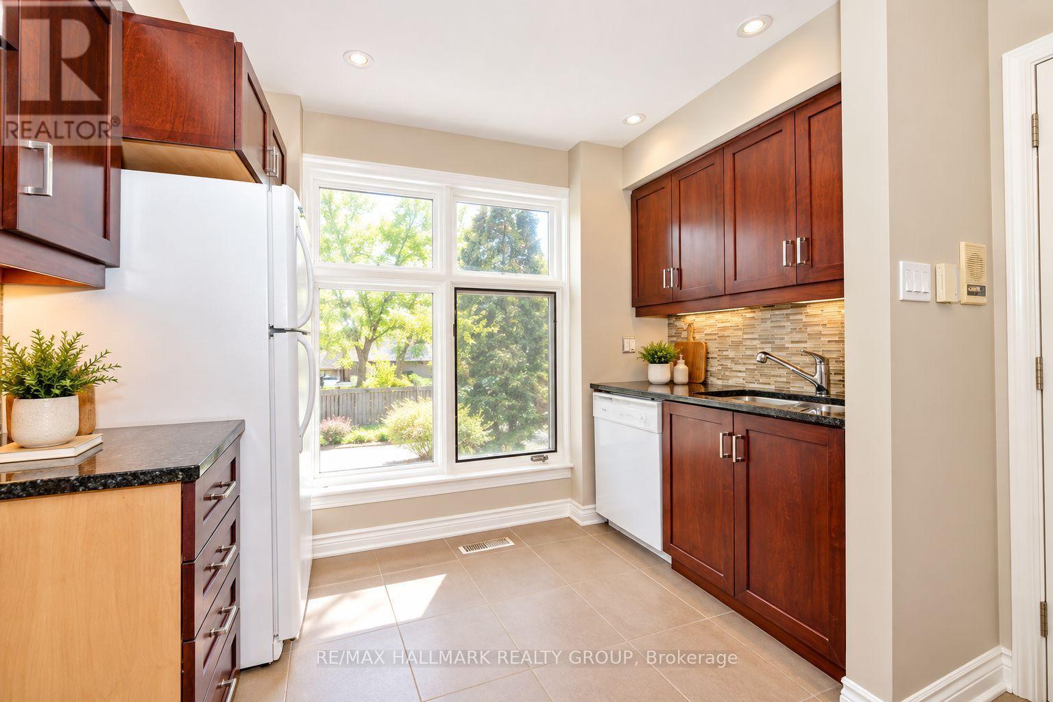 144 Springhurst Avenue — photo 10