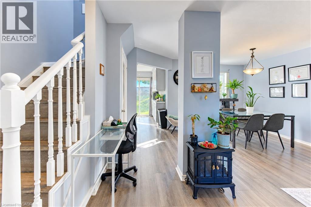 190 NITH RIVER Way — photo 3