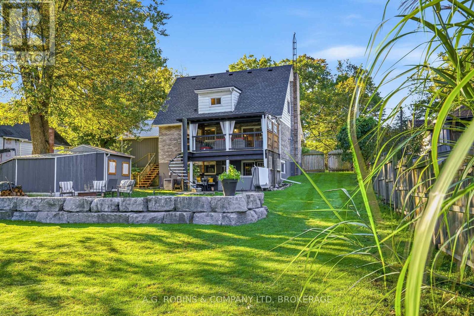 10448 LAKESHORE ROAD - 38