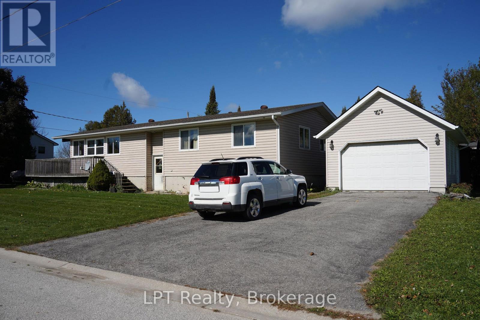 629 JOHN STREET - Image 41
