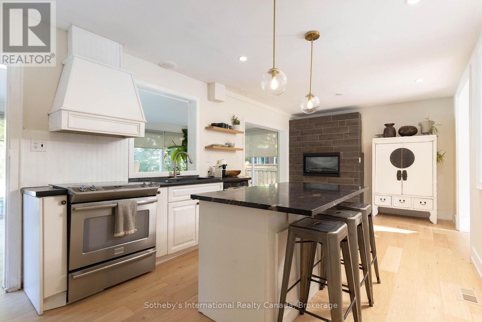 27 ARCADE CRESCENT - Image 30