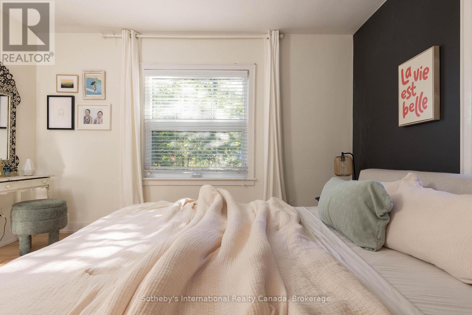 27 ARCADE CRESCENT - Image 37