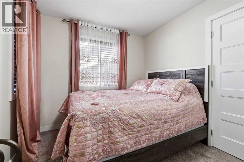 Listing photo – 154 Livingston Close, Red Deer