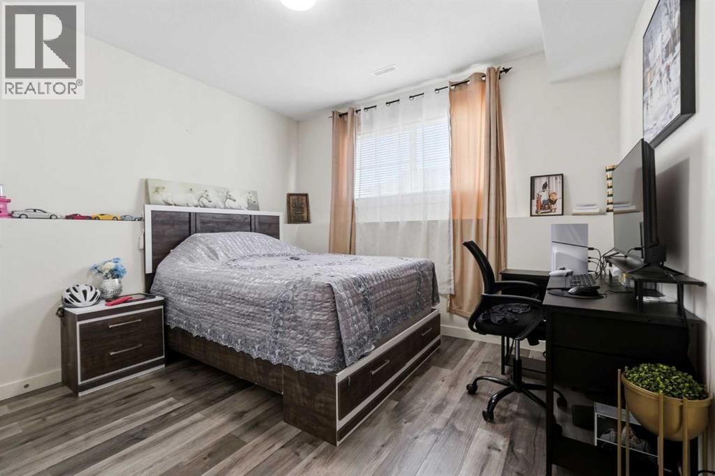 Listing photo – 154 Livingston Close, Red Deer