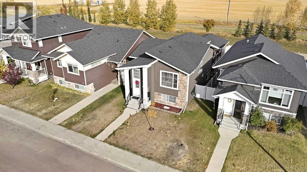 Listing photo – 154 Livingston Close, Red Deer