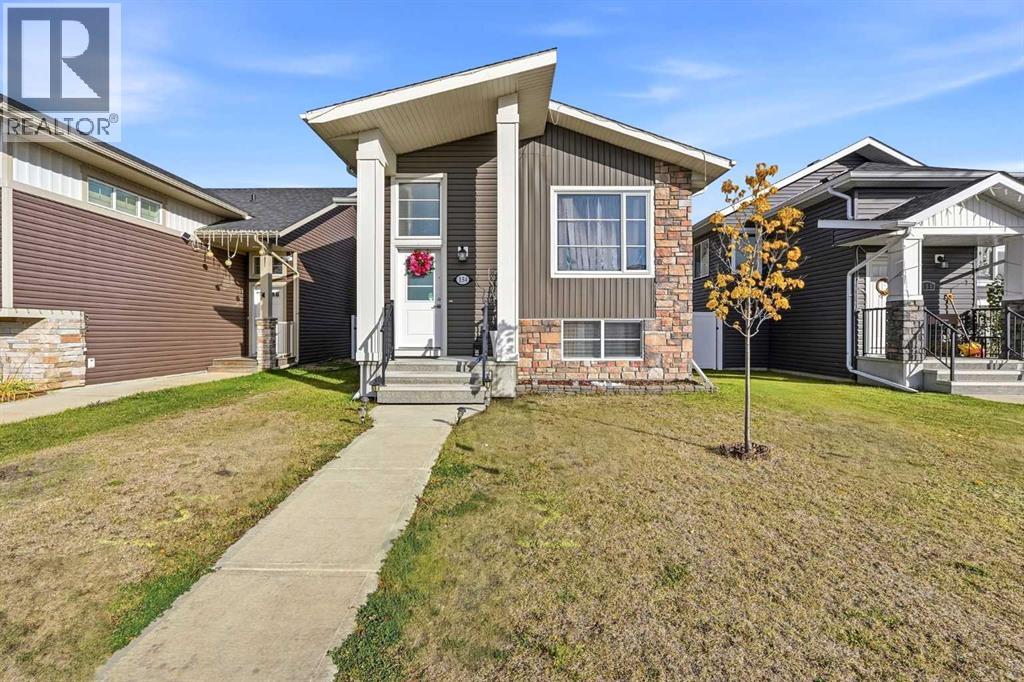 Listing photo – 154 Livingston Close, Red Deer