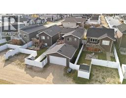 154 Livingston Close, Red Deer, AB T4R0S8 Photo 38
