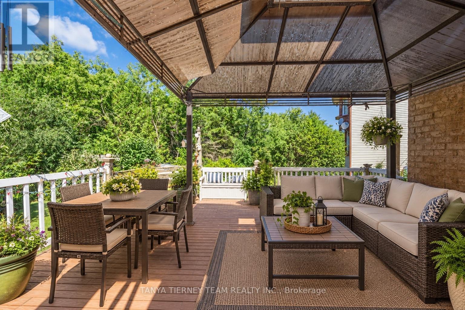 228 SHADOW PLACE - 38