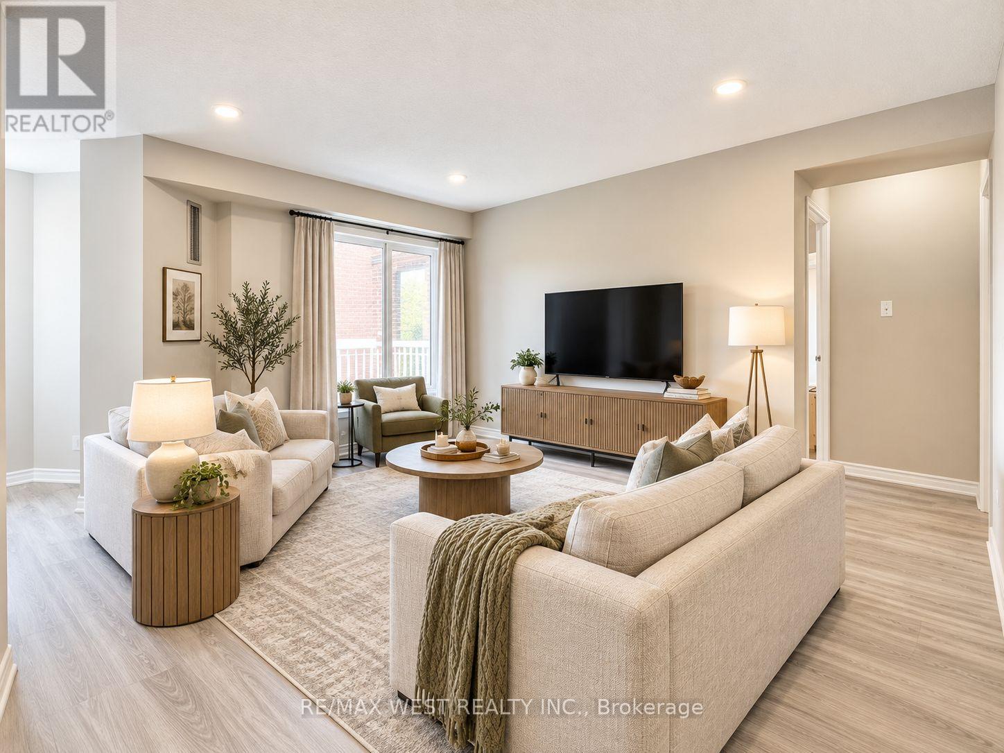 306- 4062 Lawrence Avenue East, Toronto, ON photo 2