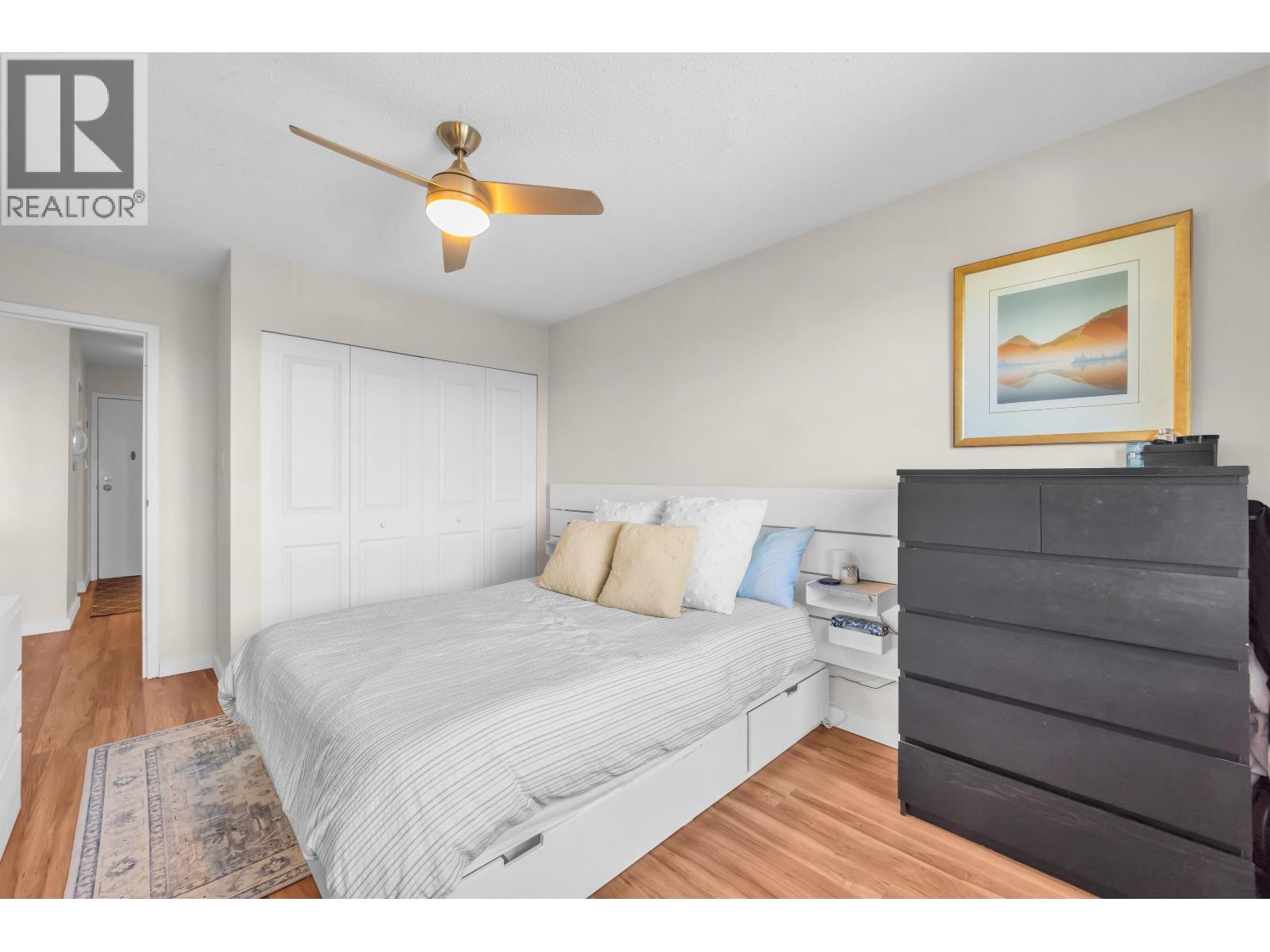 205 252 W 2ND STREET, North Vancouver