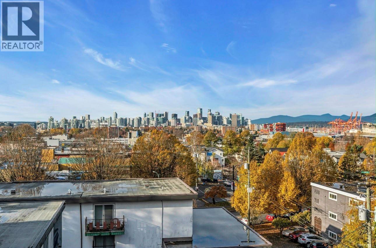 881 SALSBURY DRIVE, Vancouver - Image 1