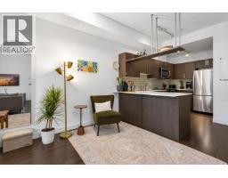 881 Salsbury Drive, Vancouver, BC V5L4A3 Photo 6