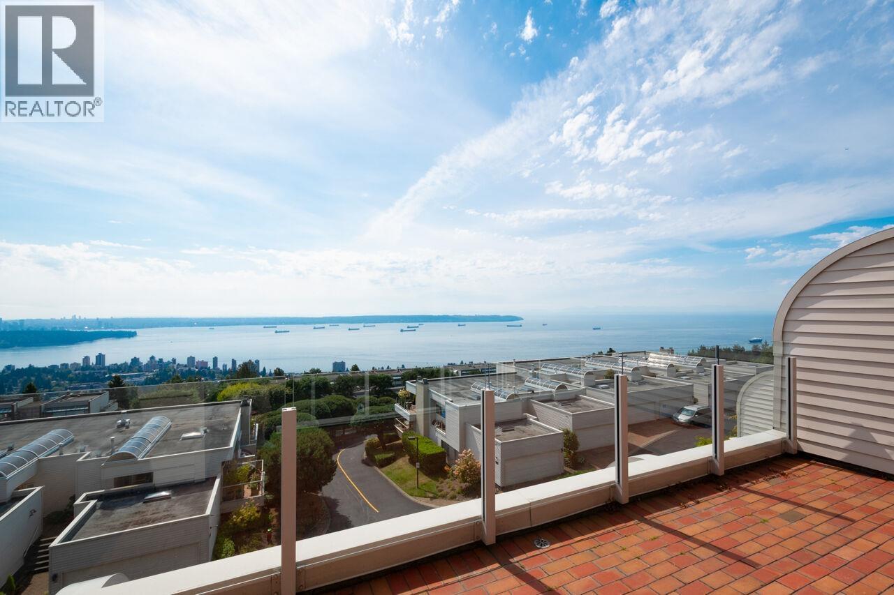 210 2274 FOLKESTONE WAY, West Vancouver