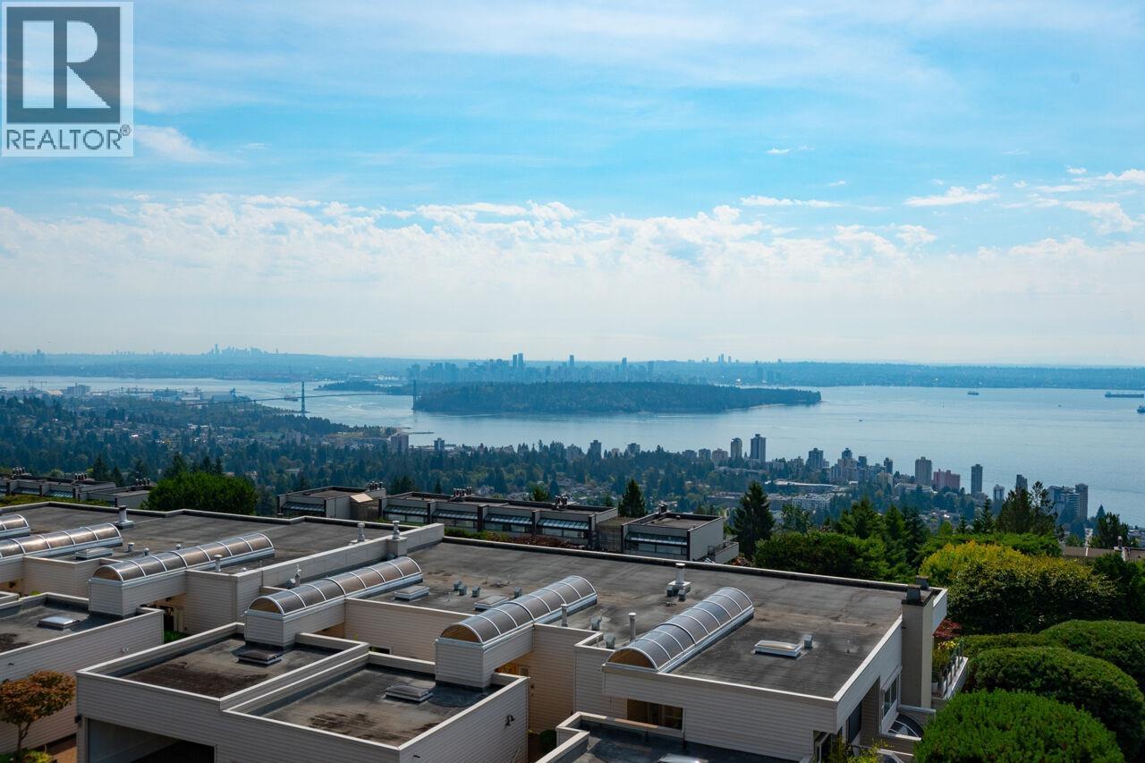 210 2274 FOLKESTONE WAY, West Vancouver