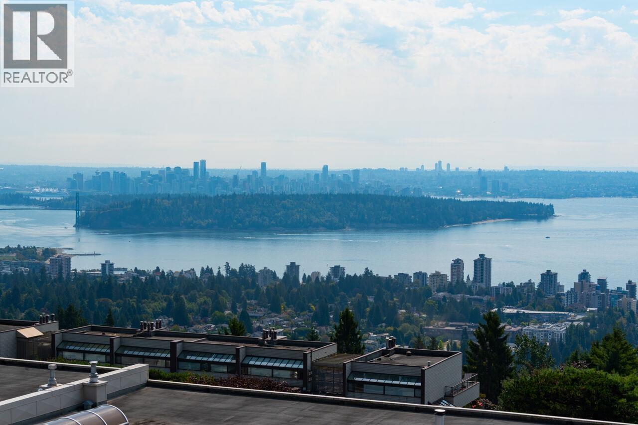 210 2274 FOLKESTONE WAY, West Vancouver