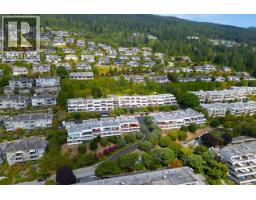 210 2274 Folkestone Way, West Vancouver, BC V7S2X7 Photo 39