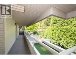 210 2274 Folkestone Way, West Vancouver, BC V7S2X7 Photo 7