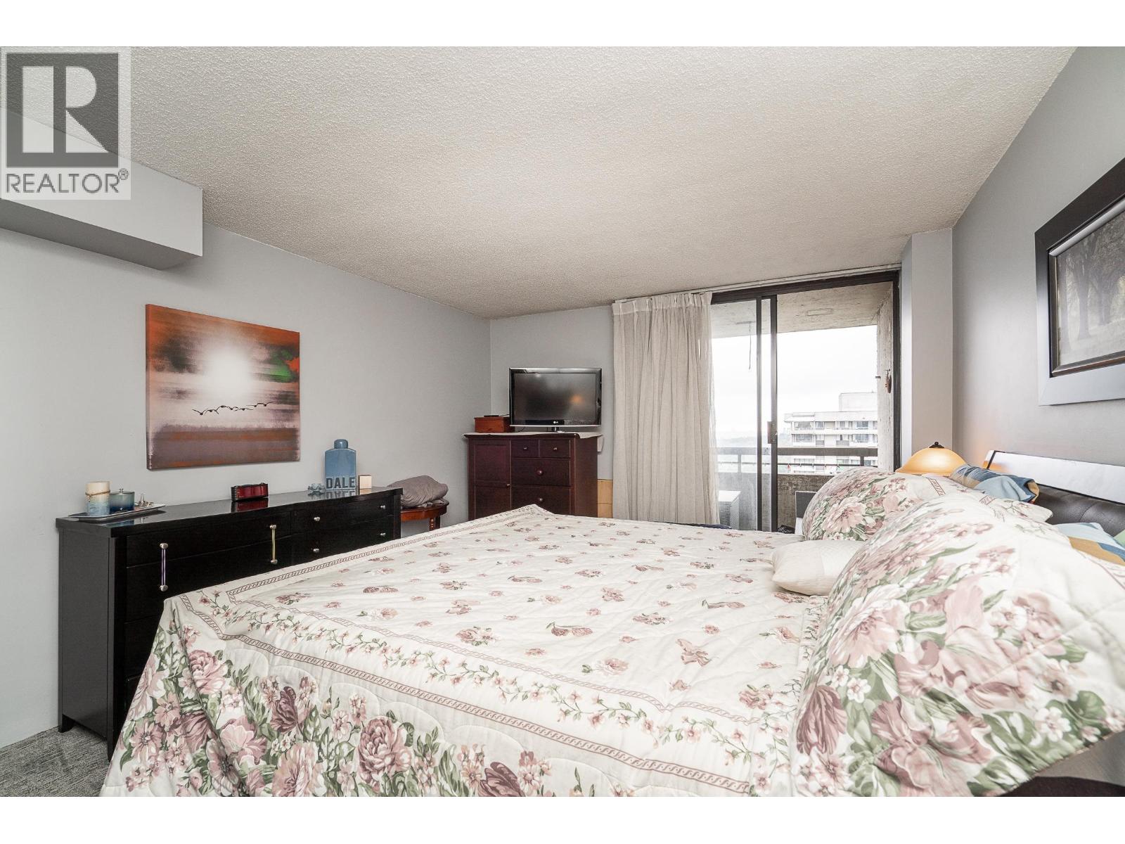 2503 3737 BARTLETT COURT, Burnaby - Image 1