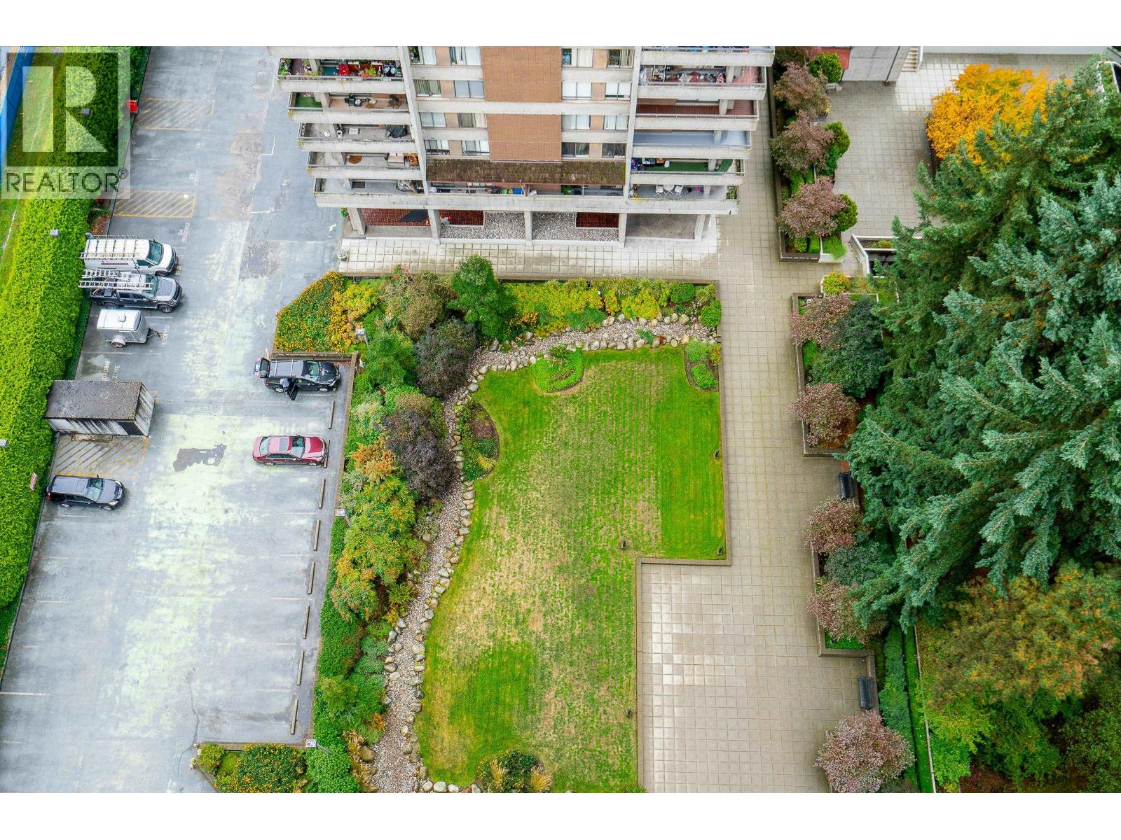 2503 3737 BARTLETT COURT, Burnaby - Image 1