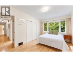 3692 Sunnycrest Drive, North Vancouver, BC V7R3C6 Photo 16