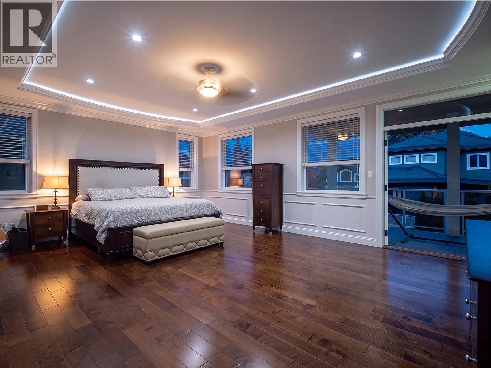 1016 CONDOR PLACE, Squamish