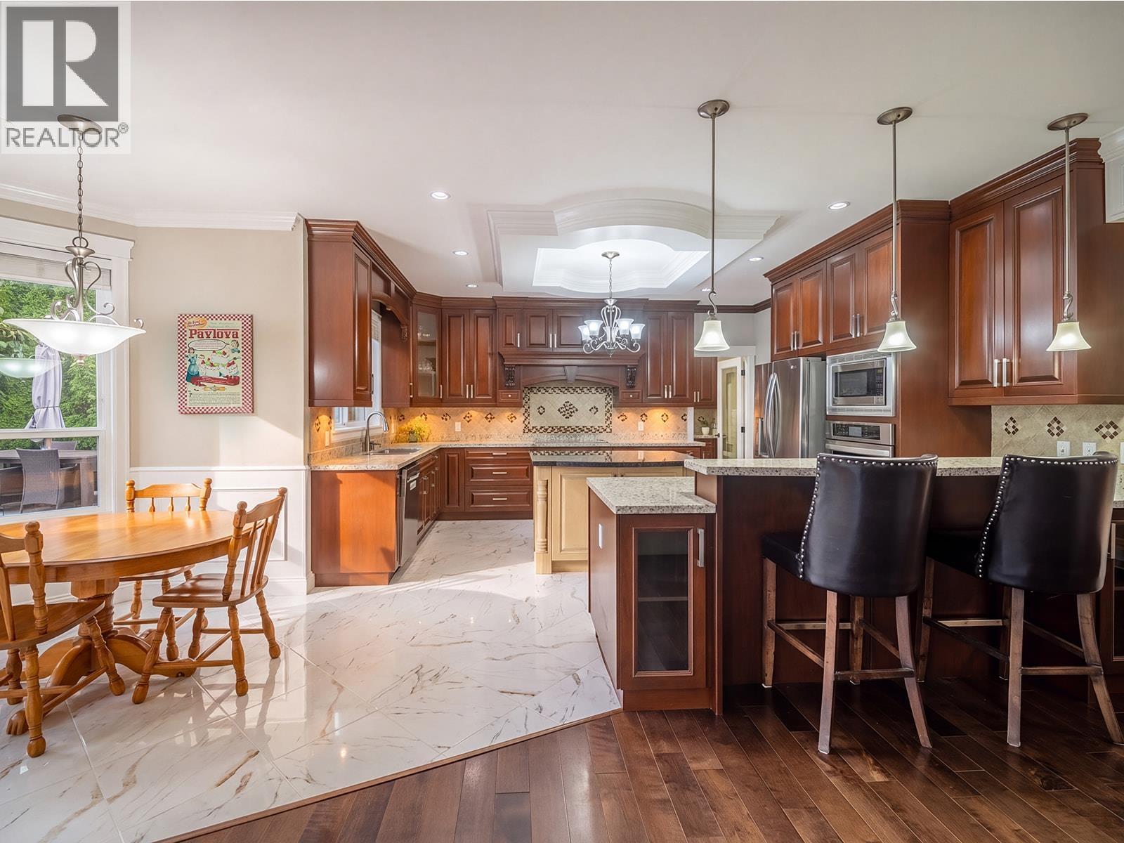 1016 CONDOR PLACE, Squamish