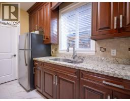 1016 Condor Place, Squamish, BC V8B0P4 Photo 10