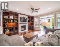1016 Condor Place, Squamish, BC V8B0P4 Photo 12