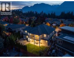 1016 Condor Place, Squamish, BC V8B0P4 Photo 39