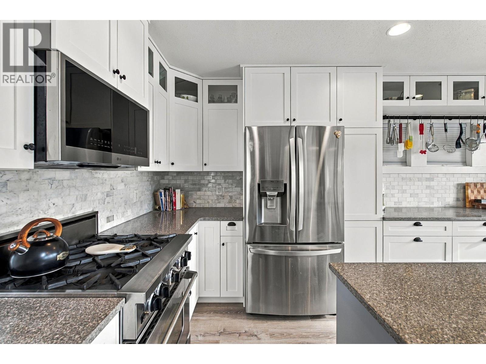 6976 Terazona Drive, Kelowna