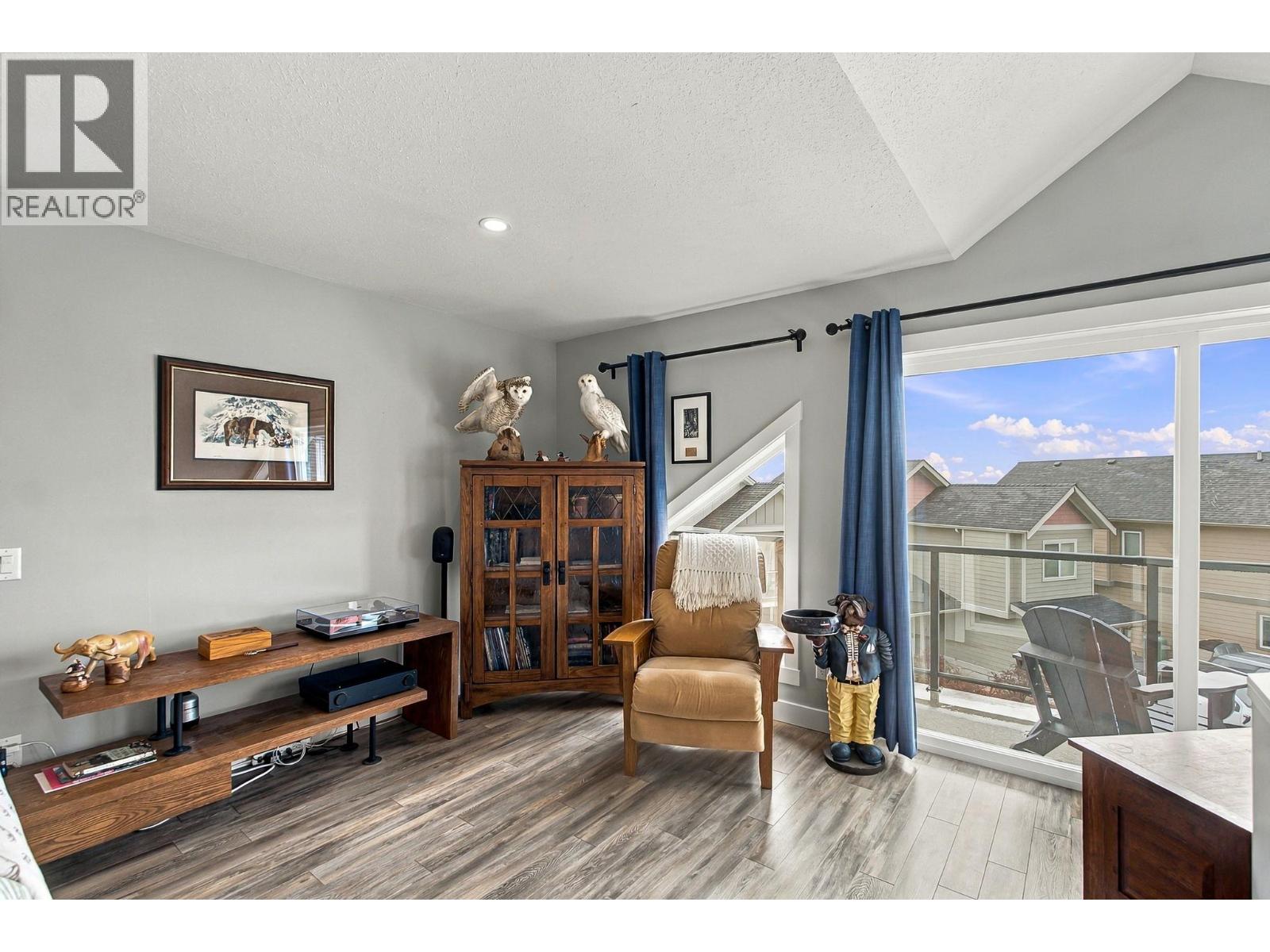 6976 Terazona Drive, Kelowna