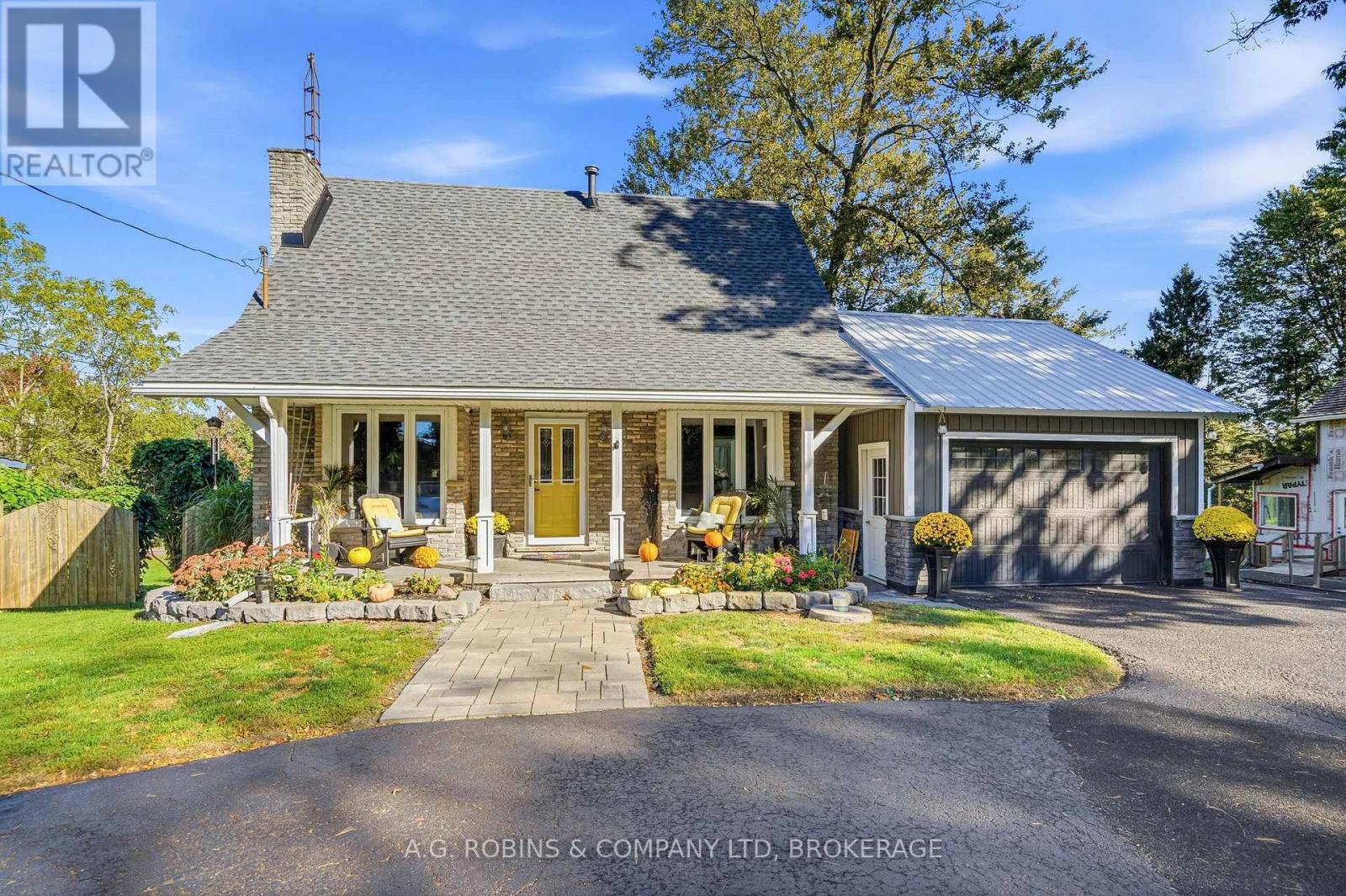 10448 LAKESHORE ROAD - 5