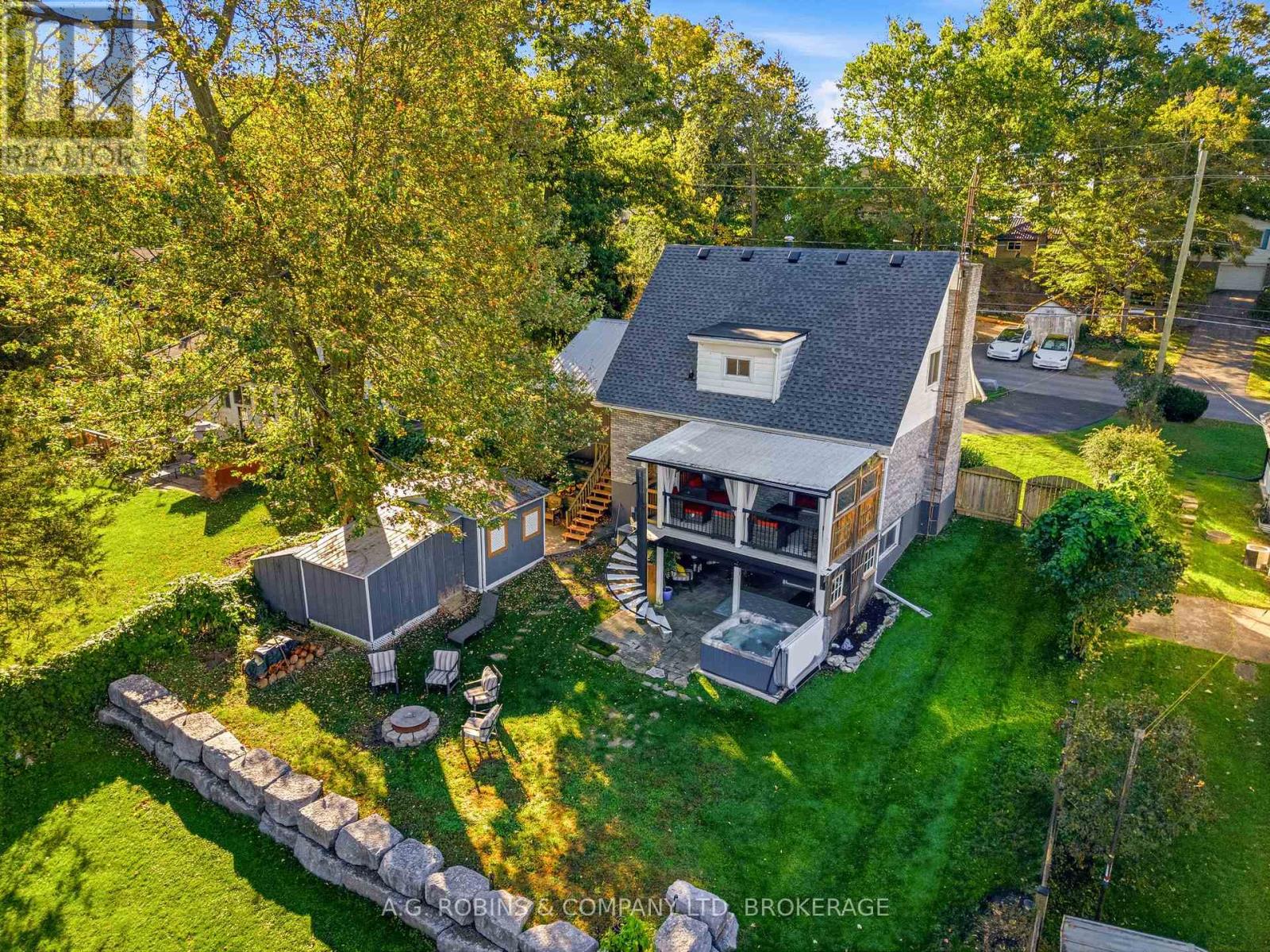 10448 LAKESHORE ROAD - 9