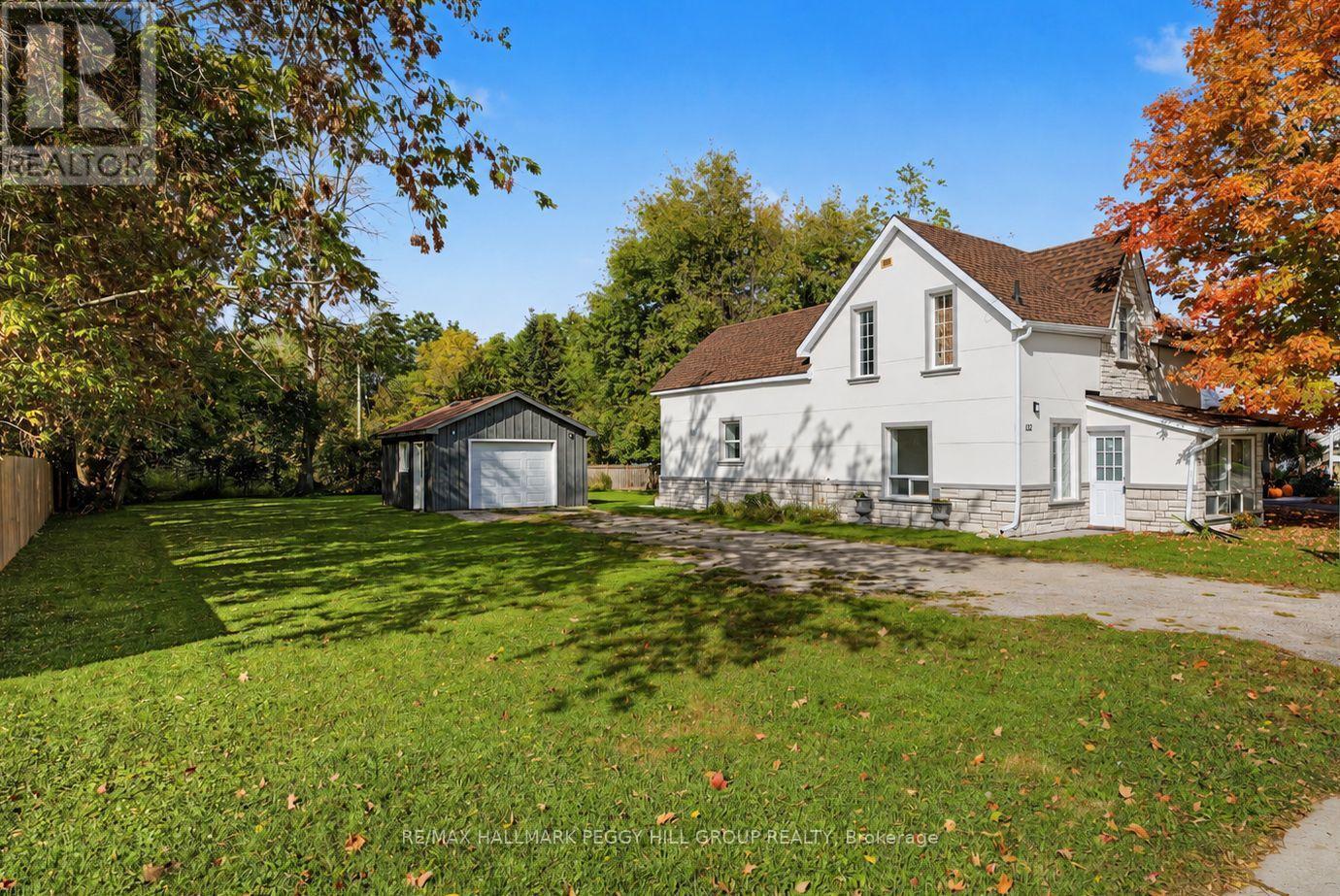 132 Queen Street West, Springwater, ON photo 1