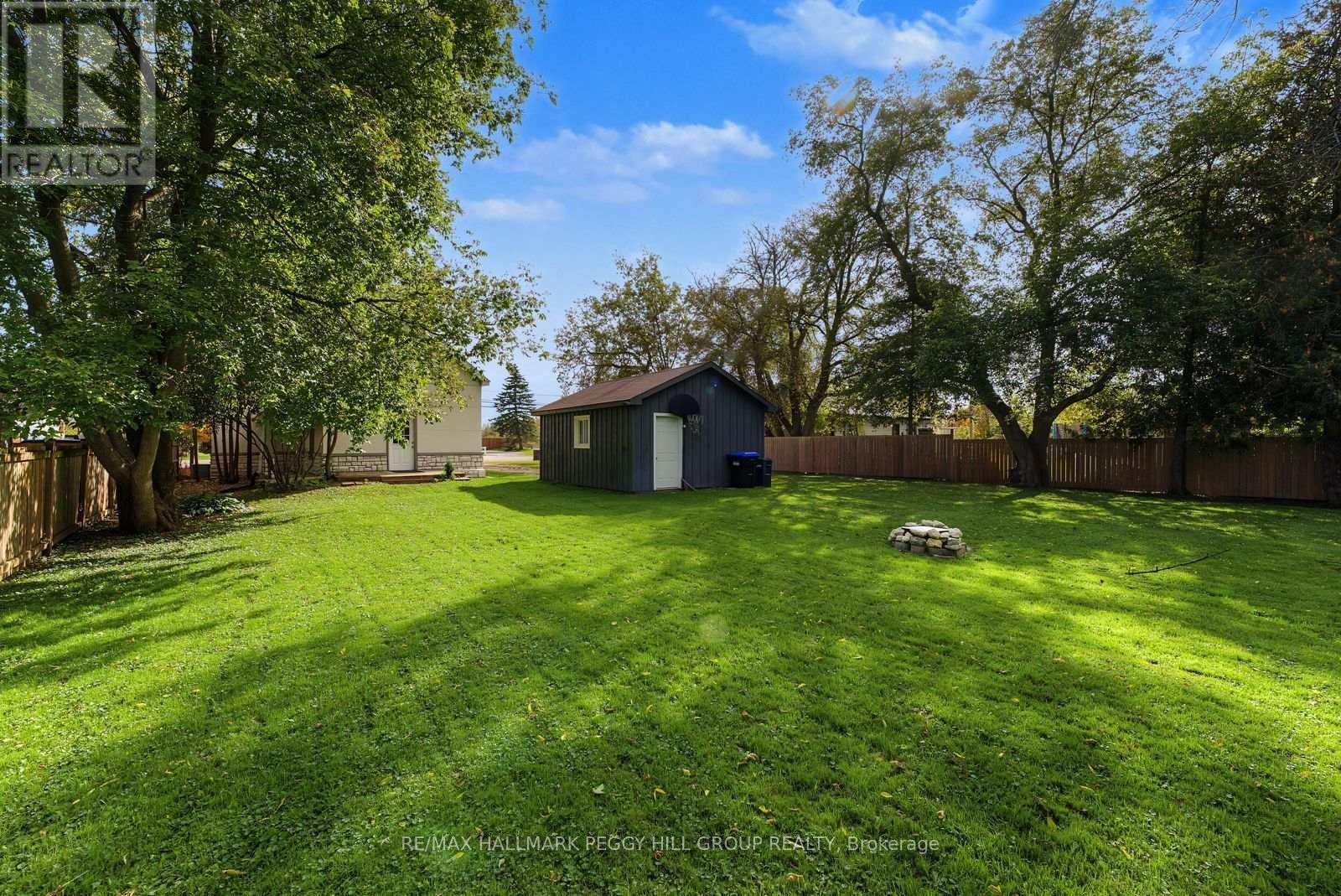 132 Queen Street West, Springwater, ON photo 3