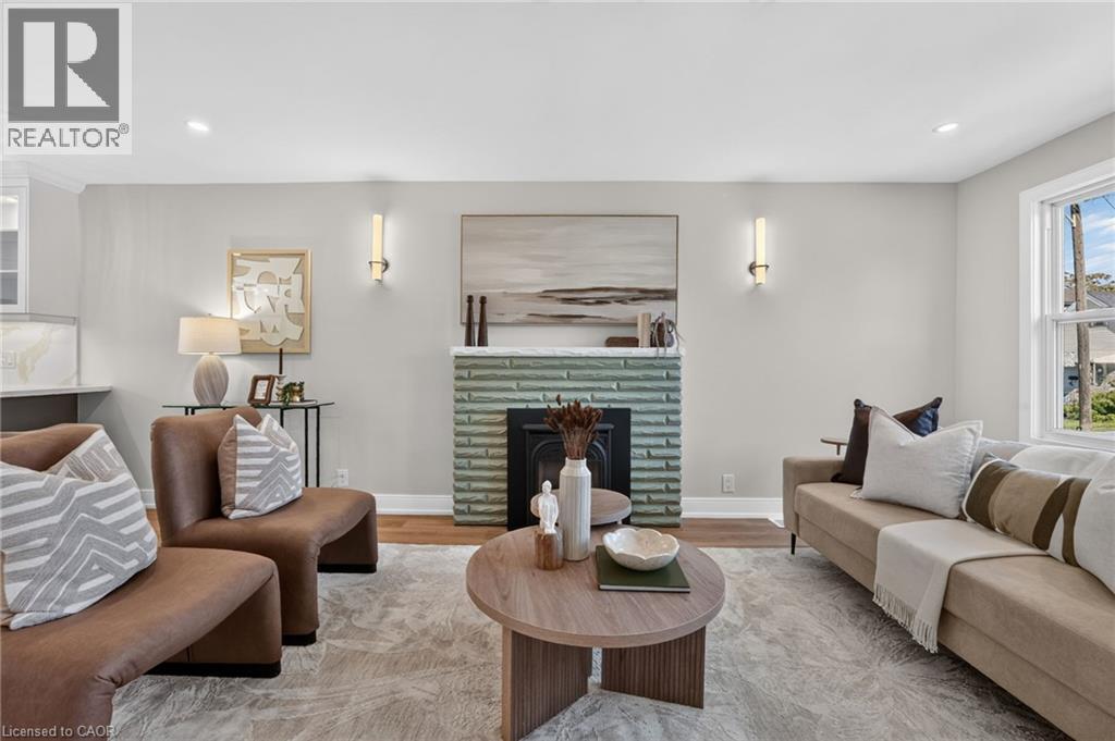215 PALING Avenue, Hamilton — photo 10