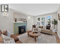Living room - 215 Paling Avenue, Hamilton, ON L8H5J6 Photo 11